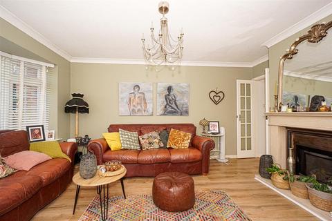 3 bedroom semi-detached house for sale, Wingate Close, St. Leonards-On-Sea