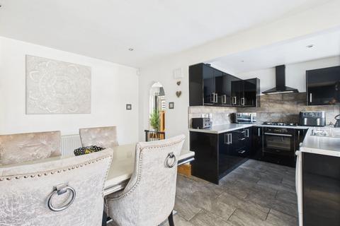 undefined, Sunnydale Road, Bakersfield, Nottingham