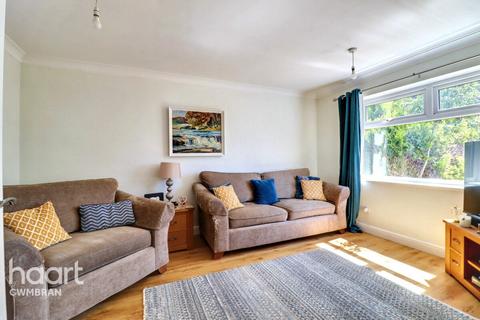 undefined, Bowleaze, Cwmbran