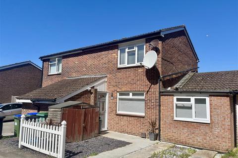 4 bedroom semi-detached house for sale, Abbey Close, Peacehaven