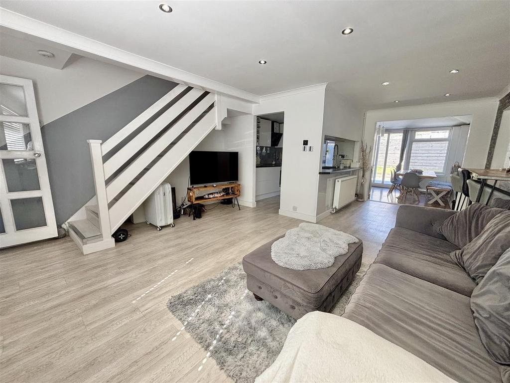 Lounge / Dining Room