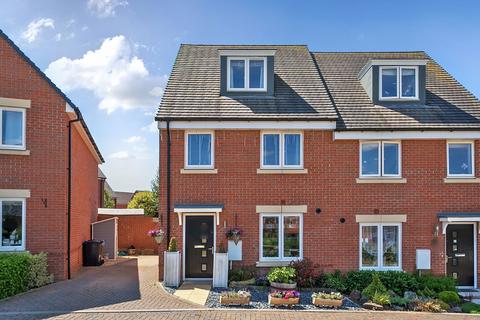 3 bedroom semi-detached house for sale, Merino Road, Andover, SP11 6SP