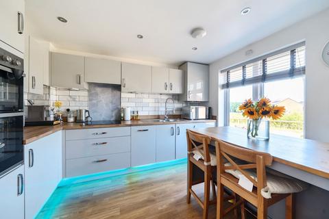 3 bedroom semi-detached house for sale, Merino Road, Andover, SP11 6SP