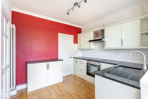 2 bedroom semi-detached house to rent, Swinerton Avenue, York, YO26 4YT