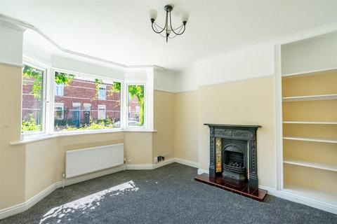 2 bedroom semi-detached house to rent, Swinerton Avenue, York, YO26 4YT