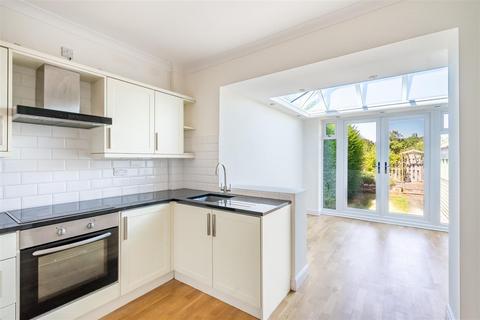 2 bedroom semi-detached house to rent, Swinerton Avenue, York, YO26 4YT