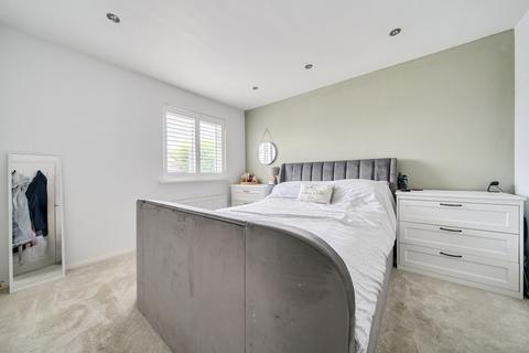 5 Cerne Close, West End, Southampton, SO18 3NG