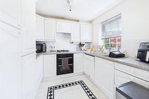 9 Williams Avenue, Fradley, Lichfield, WS13 8TE