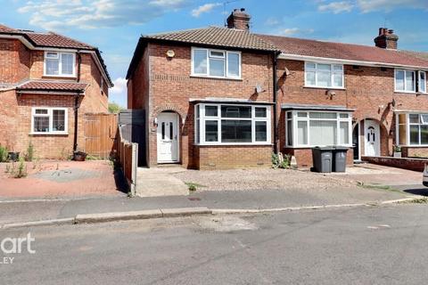 16 Hazelwood Close, Luton, LU2 8AR
