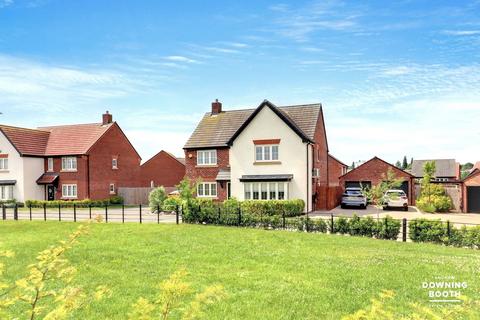 29 Humber Drive, Streethay, Lichfield, WS13 8XF