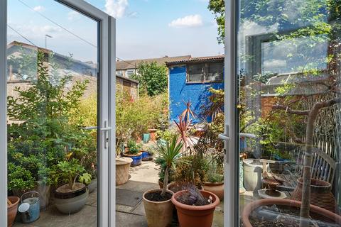 3 bedroom terraced house for sale, Mexborough Street, Leeds LS7