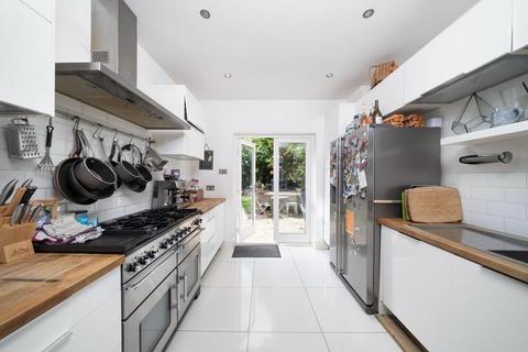 4 bedroom semi-detached house for sale, Arragon Gardens, Streatham, London, SW16
