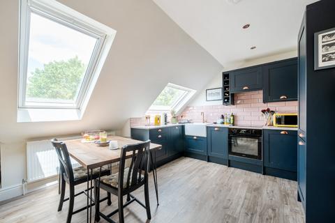 2 bedroom flat for sale, Pinkerton Place, Streatham, London, SW16