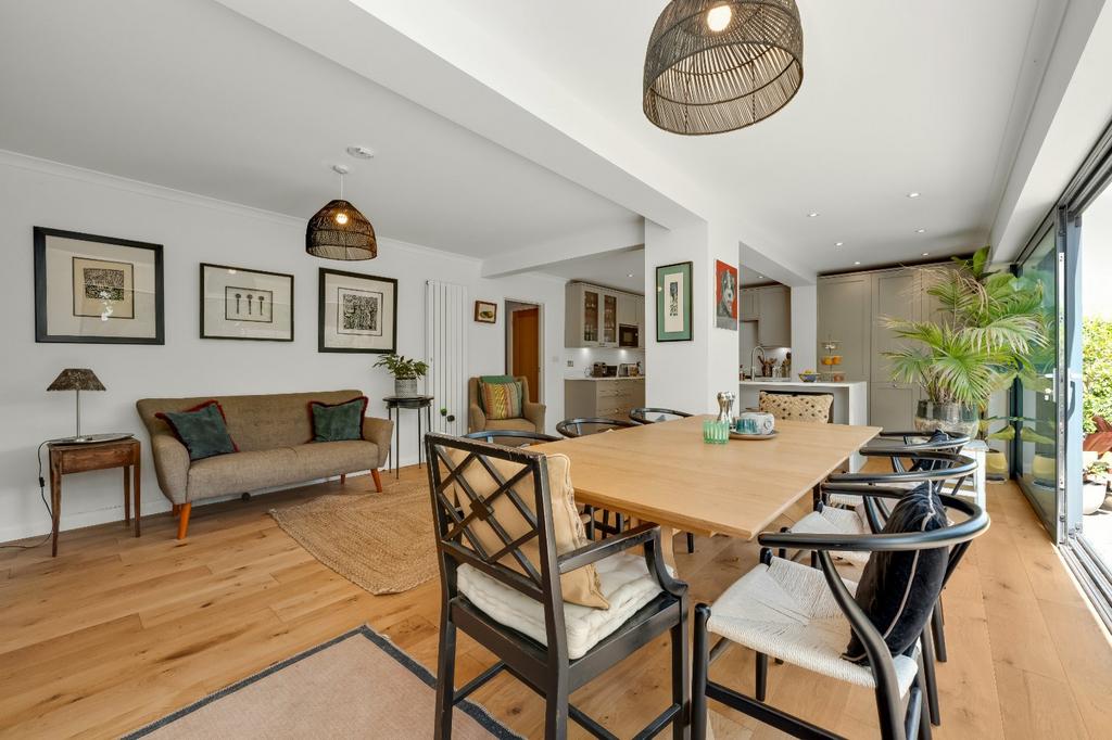 Kitchen/Family/Din