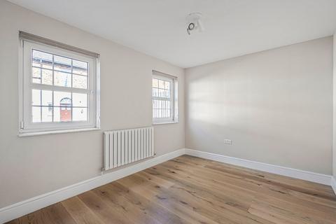 1 bedroom apartment to rent, Copenhagen Gardens, London, W4
