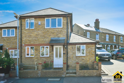 Old Road, Harlow, Essex, CM17