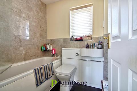3 bedroom semi-detached house to rent, Jefferson Way, Bannerbrook Park, Coventry, CV4