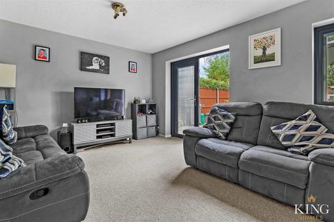 16 Scott Close, Bidford On Avon, Alcester, B50 4HY