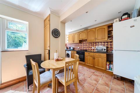 4 bedroom semi-detached house for sale, Elmstead Avenue, WEMBLEY