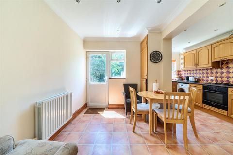 4 bedroom semi-detached house for sale, Elmstead Avenue, WEMBLEY