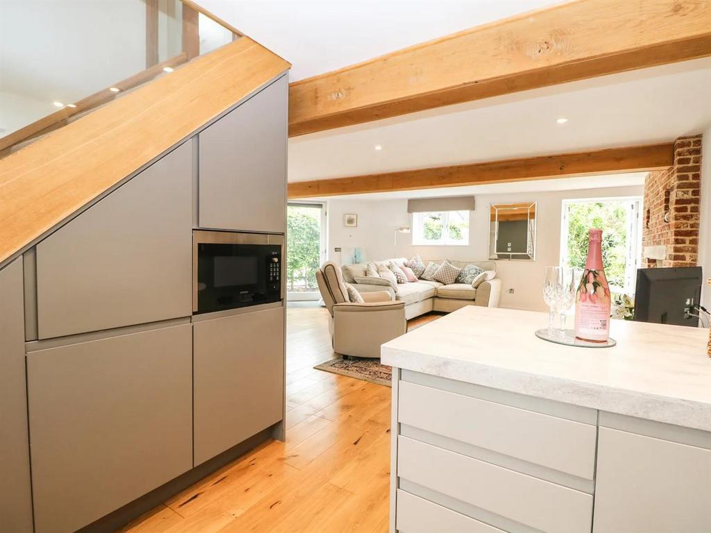Kitchen-lounge.jpeg