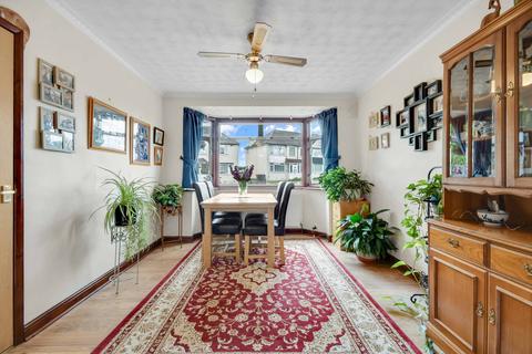 3 bedroom terraced house for sale, Ashtree Crescent, Chelmsford, Essex
