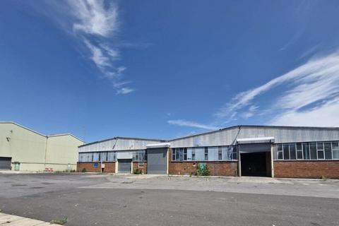Warehouse to rent, Bath Rd Melksham SN12 8AA
