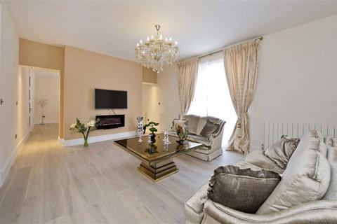 4 bedroom flat for sale, Cabbell Street, London NW1