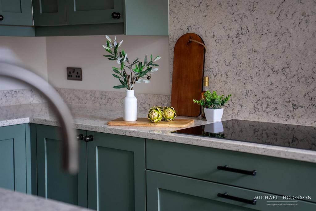 13 Front Street, Whitburn-22.jpg