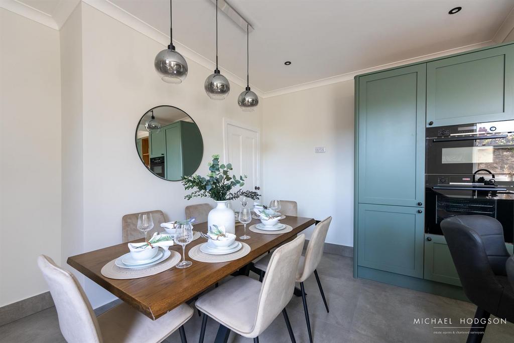 13 Front Street, Whitburn-27.jpg