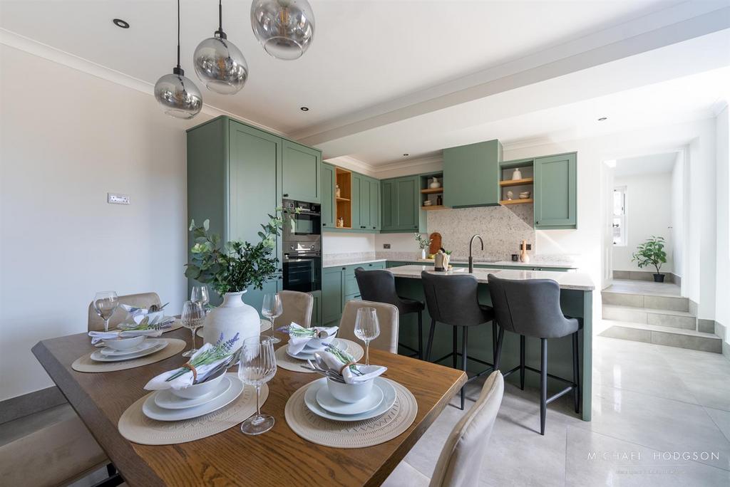 13 Front Street, Whitburn-29.jpg