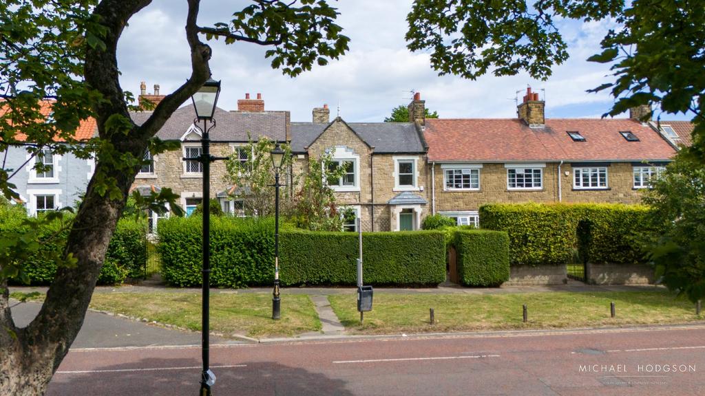 13 Front Street, Whitburn-03.jpg