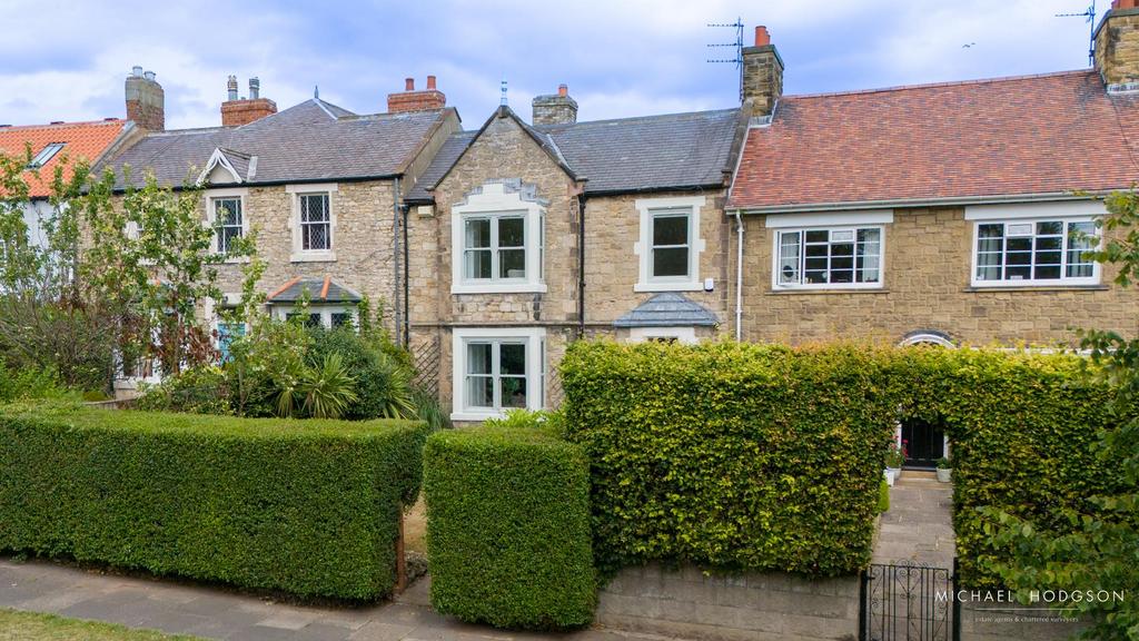 13 Front Street, Whitburn-02.jpg