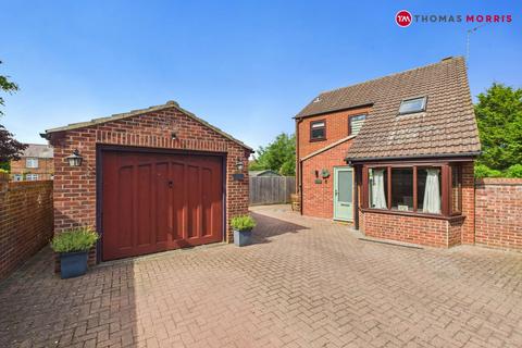 1 Annesley Close, Sawtry, Huntingdon, PE28 5RN
