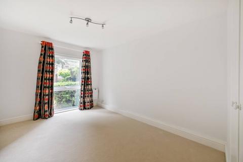 3 Deborah Close, Isleworth, TW7 4NY