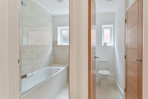 3 Deborah Close, Isleworth, TW7 4NY