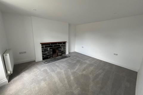 4 bedroom detached house to rent, Bodmin