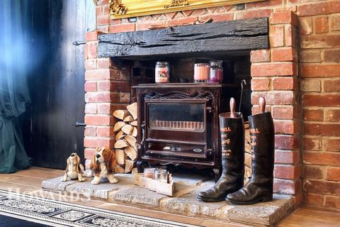 8 Back Lane, Lound, Lowestoft, NR32 5NE