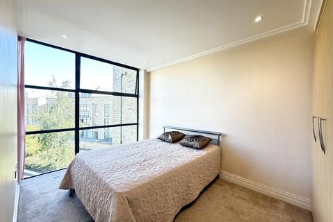 2 bedroom apartment for sale, Point Wharf Lane, Brentford, TW8