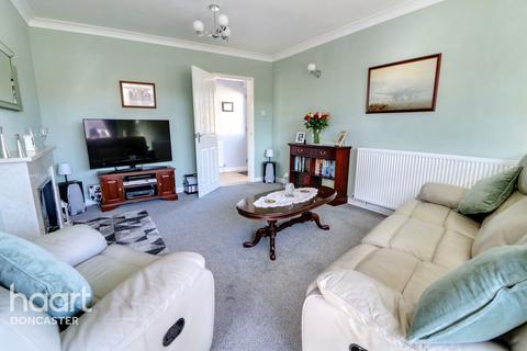 24 Butterill Drive, Armthorpe, Doncaster, DN3 3RY