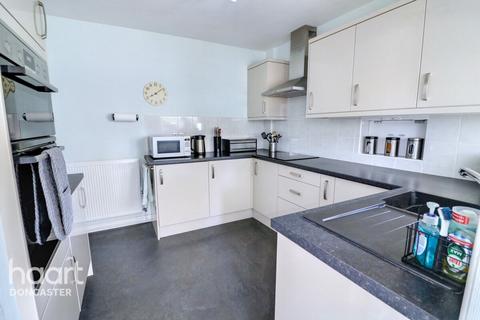 24 Butterill Drive, Armthorpe, Doncaster, DN3 3RY