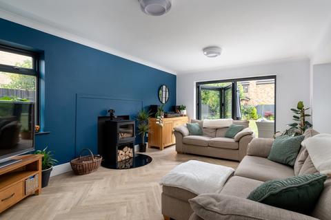 undefined, Chapelfields, Thurleigh, Bedfordshire, MK44