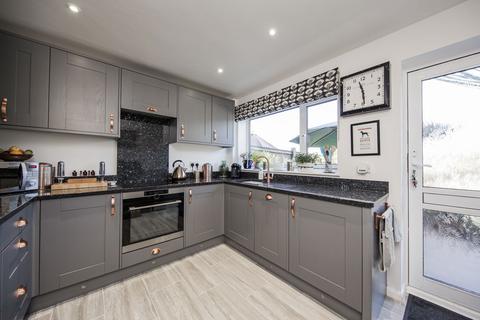 4 bedroom semi-detached house for sale, Hailsham Road, Heathfield