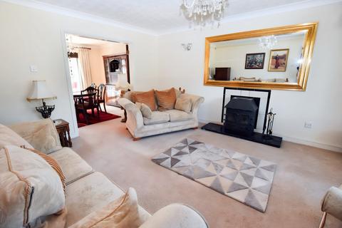 4 bedroom detached house for sale, Wordsworth Drive, Market Drayton