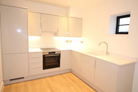 1 bedroom apartment for sale, Hollyfield Road, Surbiton KT5