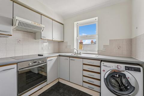 1 bedroom apartment for sale, Portsmouth Road, Surbiton KT6