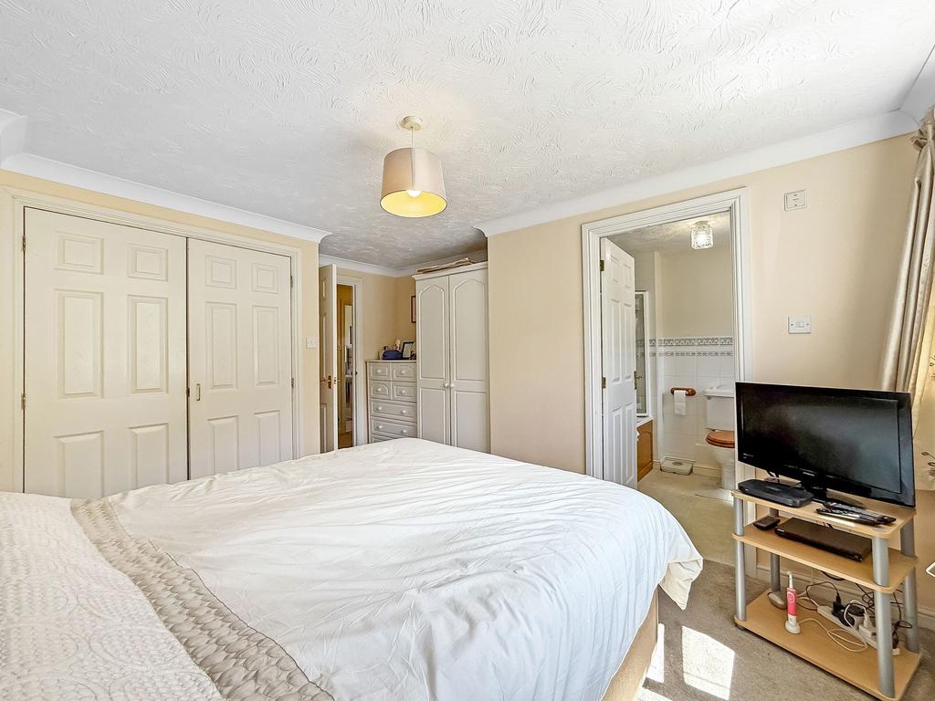 Master Bedrooom