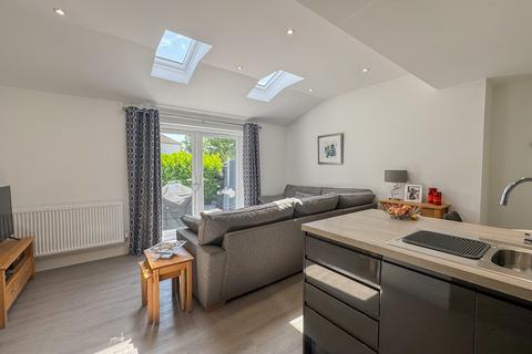 2c Broadlands Road, Hockley, SS5 5DS
