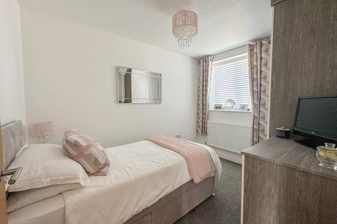 2c Broadlands Road, Hockley, SS5 5DS