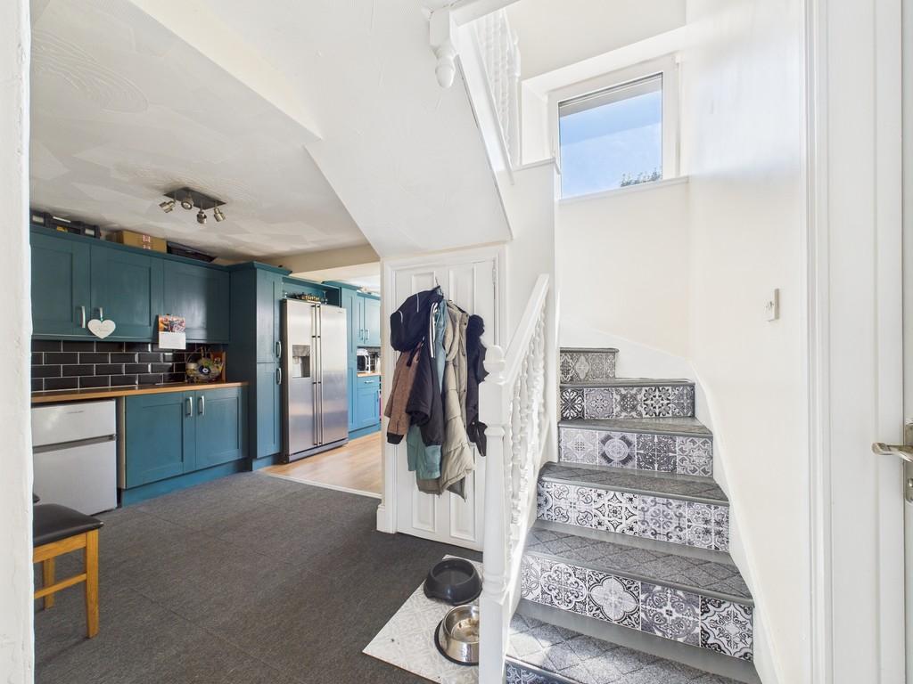 Cam02089 g0 pr0524 still005